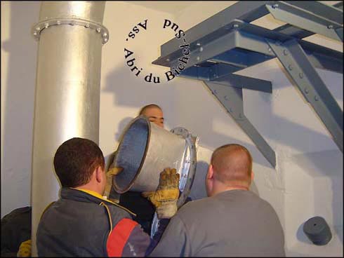 Remise en place du support moteur de ventilation