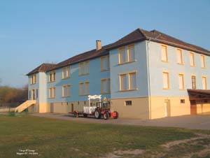 B�timent troupe r�nov� en �cole